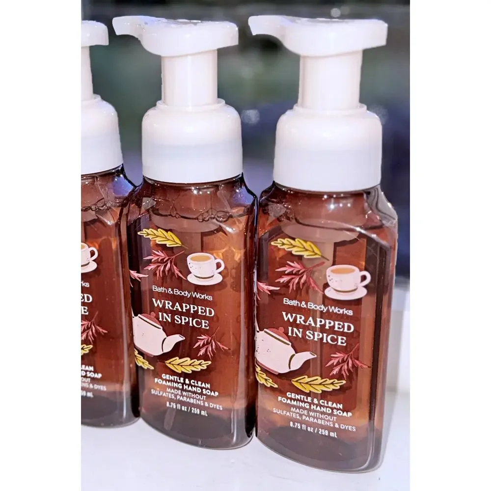 Bath & Body Works 8.75 fl oz Wrapped in Spice Gentle Clean Foaming Hand Soap x4
